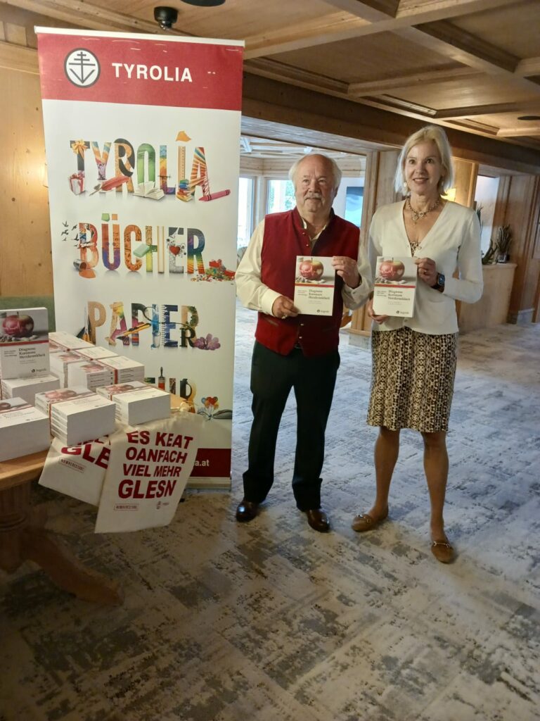 BUCHPATINfür das Buch „Diagnose Koronare Herzkrankheit“ von Hans-Joachim Graf Kinsky ist: Frau Prof. Christiane Tiefenbacher, Vorstandsmitglied und Mitglied im wissenschaftichen Beirat der deutschen Herzstiftung, Chefärztin der Klinik für Kardiologie, Innere Med I, Kardiologie/Angiologie/Pneumologie im Marienhospital Wesel, NRW. 